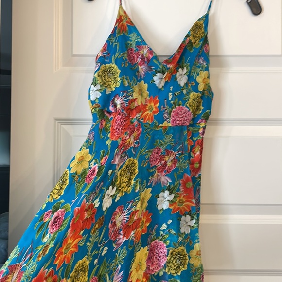 Alice + Olivia Christina Floral Hi-Lo Dress - Picture 5 of 13